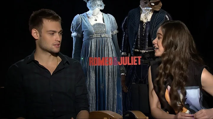 Douglas Booth Photo 33