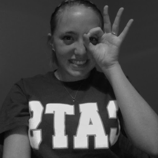Ashley Hartz Photo 10