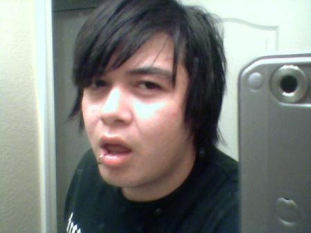 Robert Hernandez Photo 23