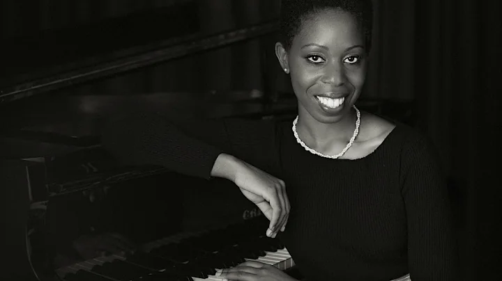 Regina Harris Photo 35