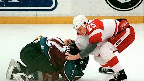 Patrick Lemieux Photo 33
