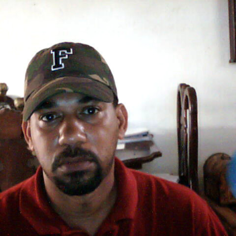 Robert Vidal Photo 14