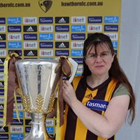 Suzanne Davies Photo 8