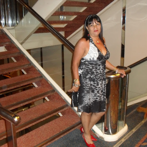 Brenda Bello Photo 12