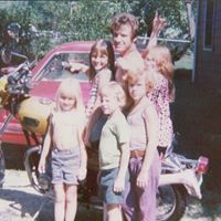 Darlene Kerr Photo 8