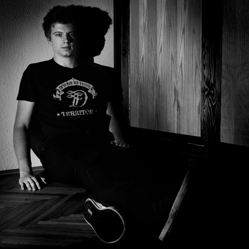 Mike Varga Photo 16