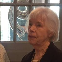 Elizabeth Bernhardt Photo 6