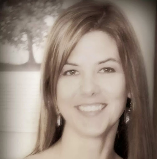 Meredith Tate Photo 6