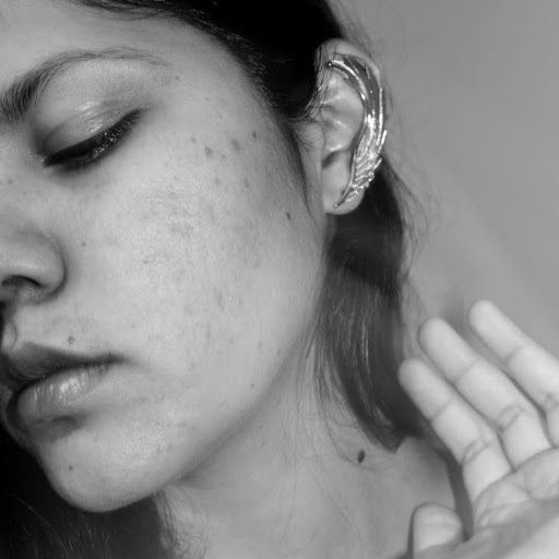 Gladys Valentin Photo 10