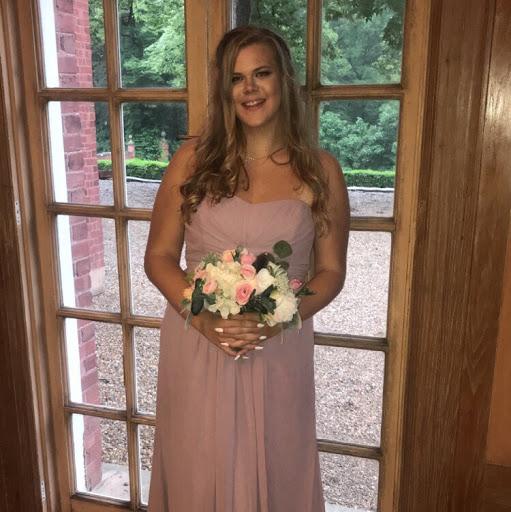 Emma Garrison Photo 11