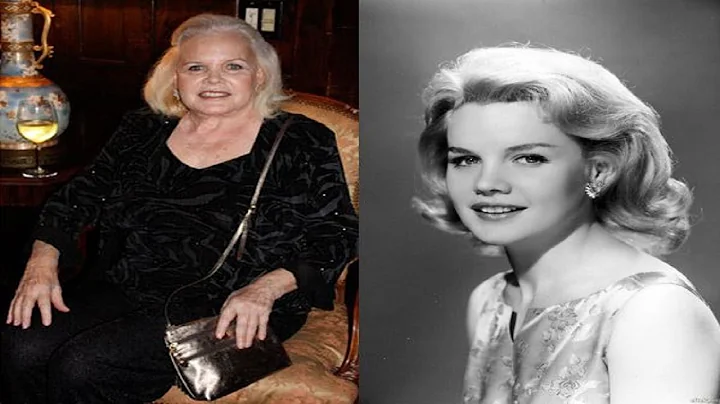 Carol Baker Photo 19