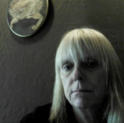 Alison Davison Photo 9