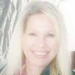 Lori Powell Photo 10