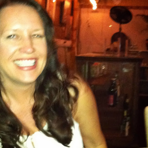 Carmen Holley Photo 6