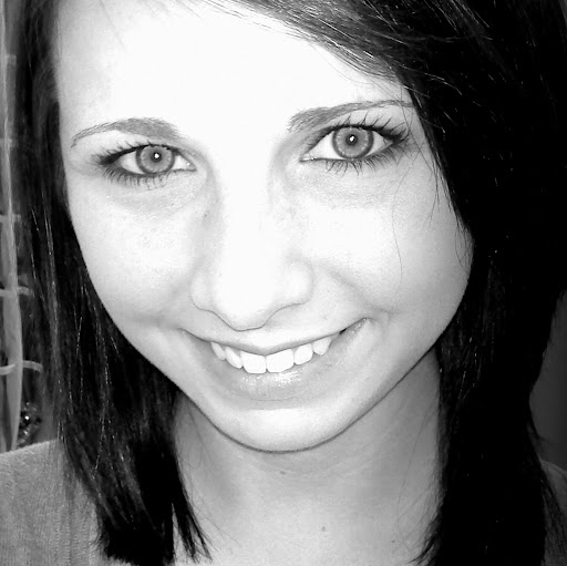 Brittany Munoz Photo 14