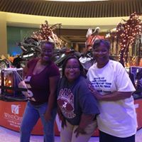 Tracy Robinson Photo 6