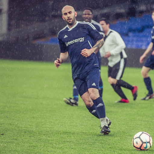 Lee Wilkinson Photo 15