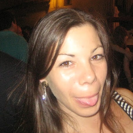 Esther Pacheco Photo 14