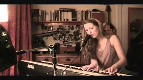 Danielle Noble Photo 30