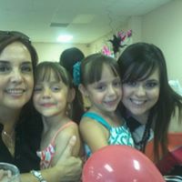 Idalia Salinas Photo 5