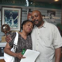 Aaron Bynum Photo 4