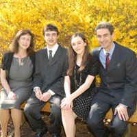 Elaine Bloom Photo 5