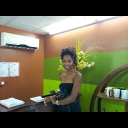 Claudia Pierre Photo 15