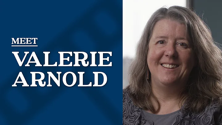 Valerie Arnold Photo 34