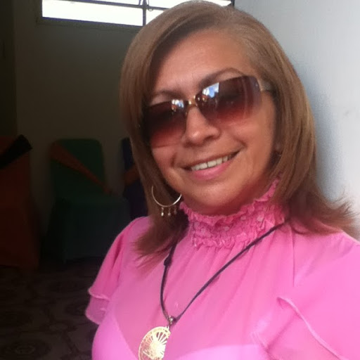 Janet Pacheco Photo 13