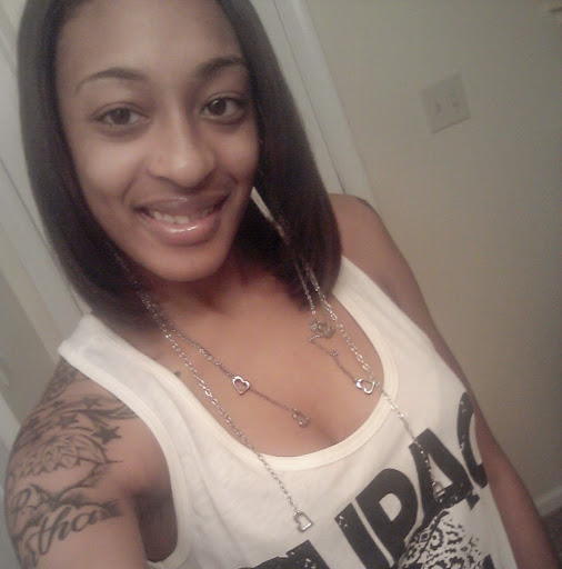 Ebony Mackey Photo 5
