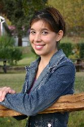 Alexandra Stanton Photo 2