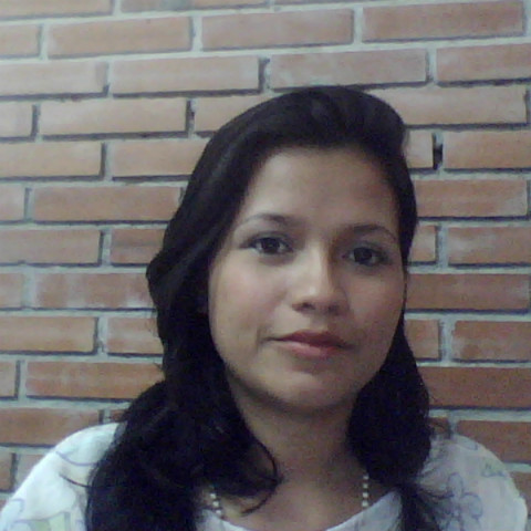 Laura Torres Photo 13