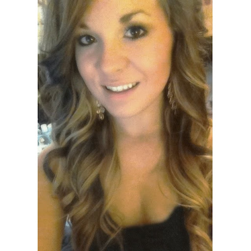 Emily Haller Photo 7