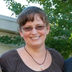 Laura Bernier Photo 10