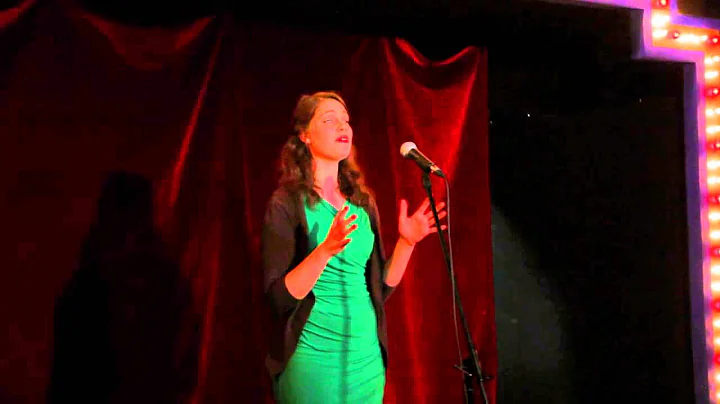 Amanda Giles Photo 40
