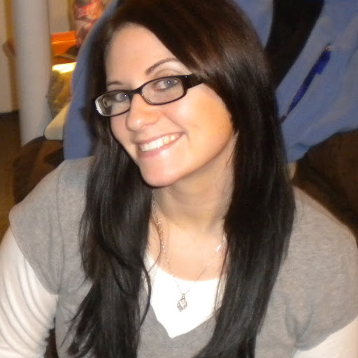 Tara Newman Photo 16