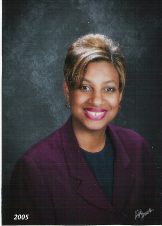 Pamela Jones Photo 22