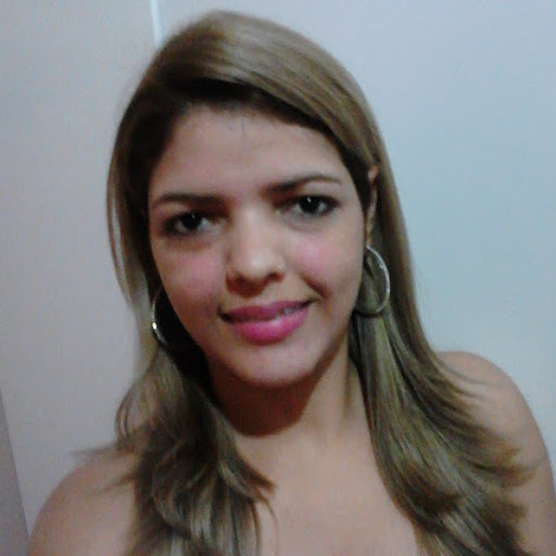 Claudia Hanna Photo 11