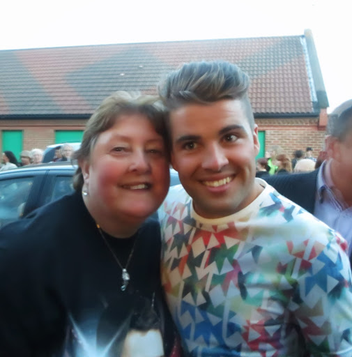 Lynne Ellis Photo 10