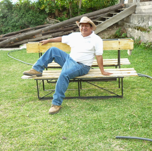 Cesar Najera Photo 16