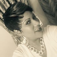 Elana Johnson Photo 8