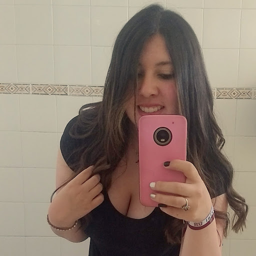 Silvia Escobar Photo 13