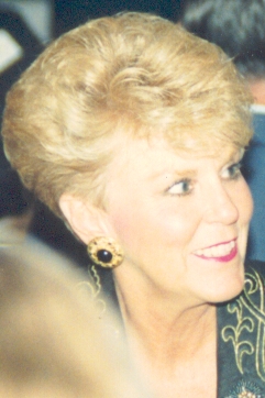 Henrietta Lee Photo 13