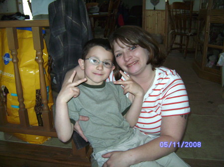Teri Hughes Photo 14