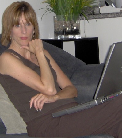 Diana Cowan Photo 17