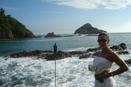 Laura Atwood Photo 13