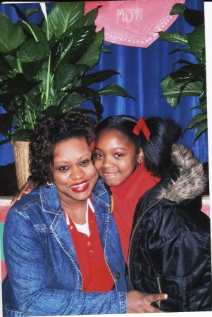 Shelia Holmes Photo 14