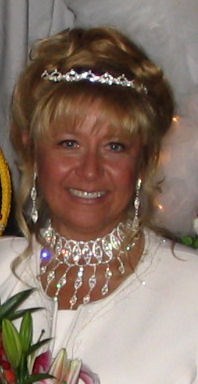 Lori Lorraine Photo 15