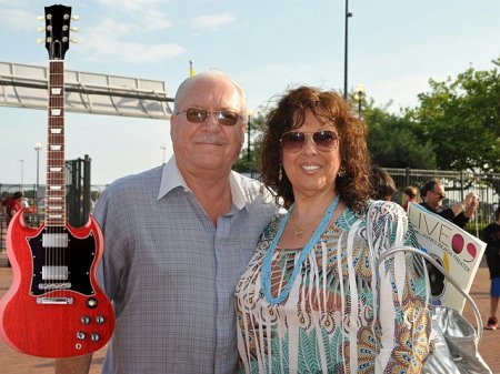 Angela Savino Photo 13