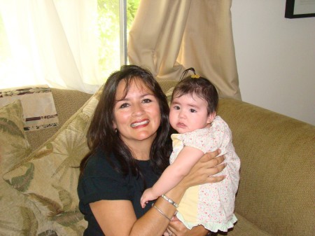 Louise Espinoza Photo 6